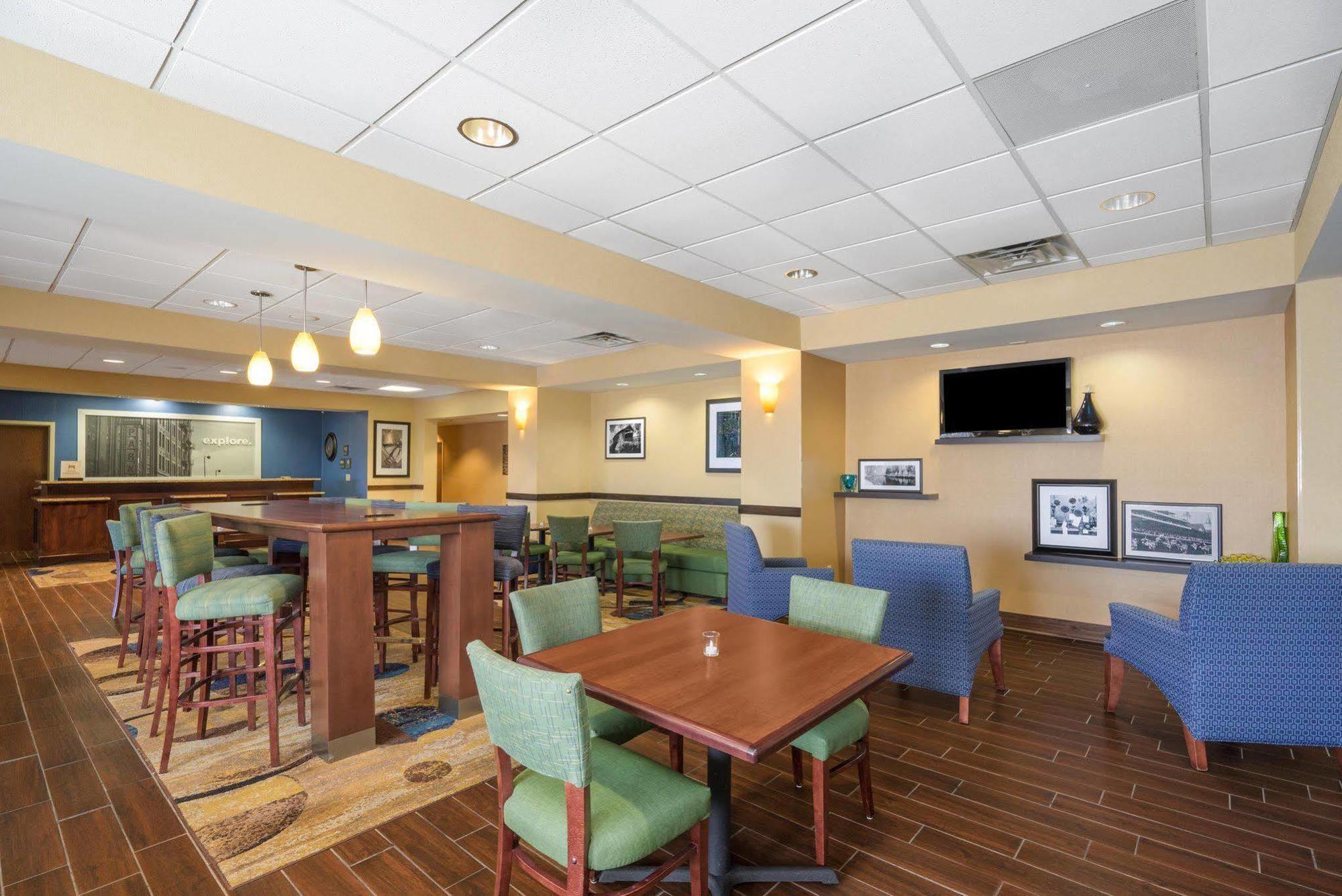 Hampton Inn Maysville Экстерьер фото