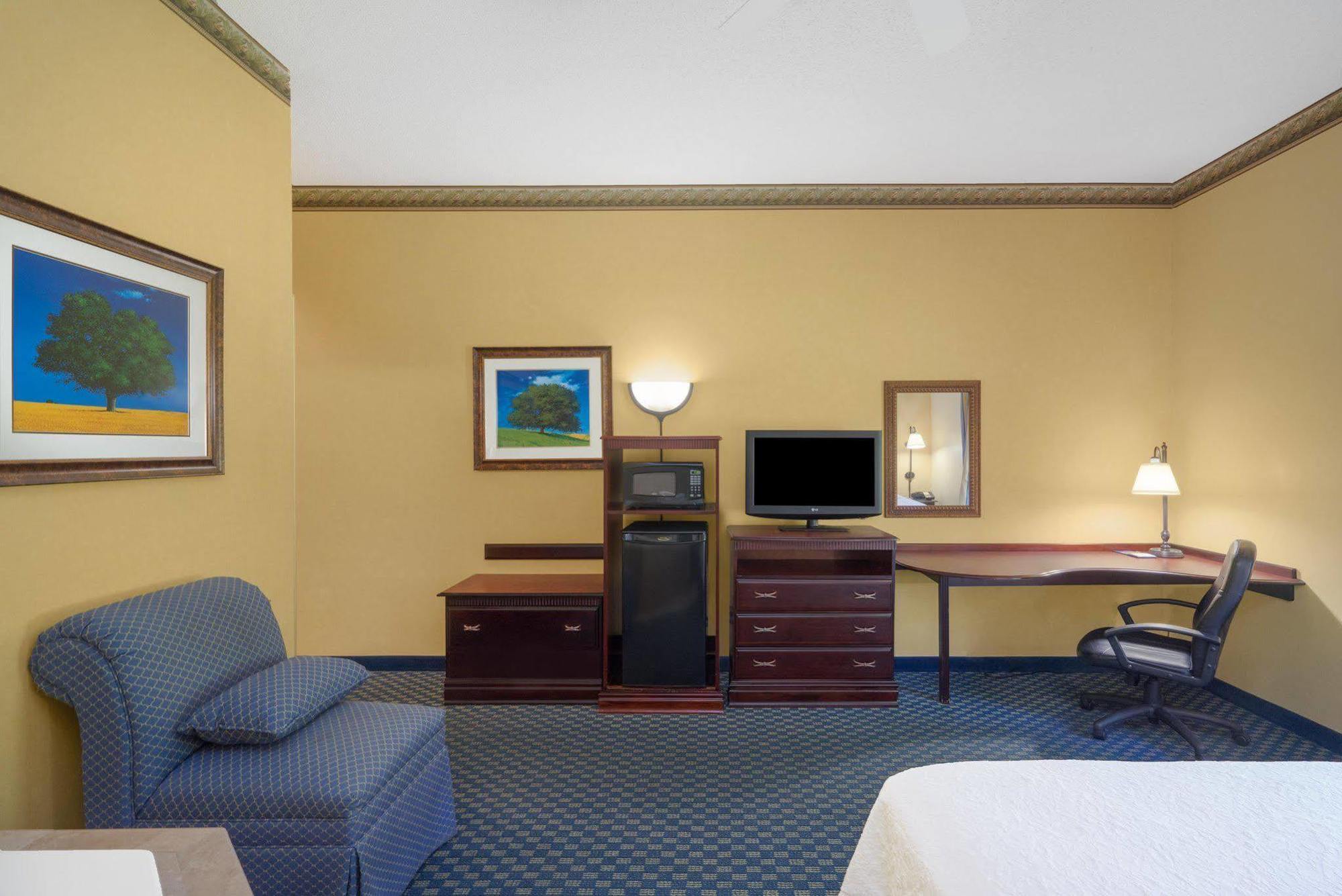 Hampton Inn Maysville Экстерьер фото